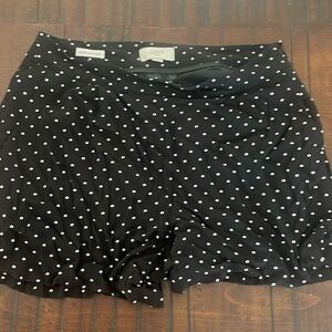 LOFT - Black & White Polka Dot Pleated Shorts - Size 2